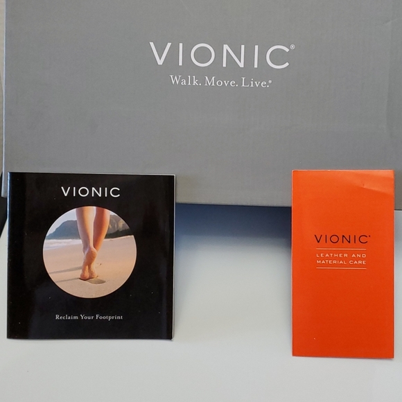 NWT Vionic Colleen Leather Sandal, size 9.5 - Picture 11 of 11